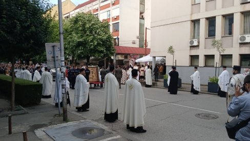 SPASOVDANSKA LITIJA U LOZNICI: Obeležili Vaznesenje Gospodnje, krsnu slavu grada (FOTO) SPASOVDANSKA LITIJA U LOZNICI: Obeležili Vaznesenje Gospodnje, krsnu slavu grada (FOTO)