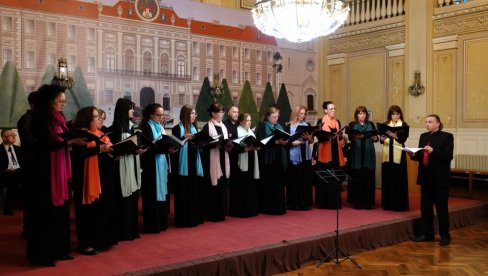 RASPEVANO TREĆE DOBA: U Somboru održan koncert Gradskog udruženja penzonera RASPEVANO TREĆE DOBA: U Somboru održan koncert Gradskog udruženja penzonera