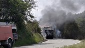 ЕКСПЛОЗИЈА КОД ПЛАВНЕ: Запалио се камион са плинским боцама на путу Плавна - Штубик - Неготин