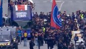 SLAVLJE NA JELISEJSKIM POLJIMA: Ušati pehar na Najlepšoj aveniji na svetu SLAVLJE NA JELISEJSKIM POLJIMA: Ušati pehar na Najlepšoj aveniji na svetu