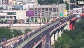 ФИЈАСКО: Више људи у ресторанима код Галерије, него блокадера на оба моста која су затворили да би малтретирали људе