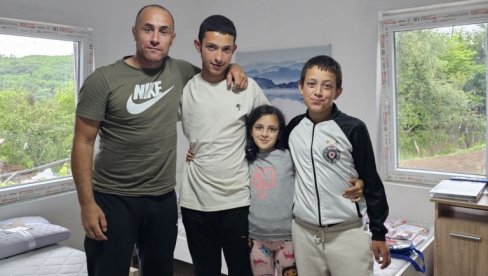 DECA TASIĆA DOSANJALA KUPATILO: Fondacija podvižnika Novosti Marka Nikolića iz Vranja ponovo u humanoj misiji