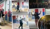 NEVIĐENI SKANDAL U NOVOM SADU - Blokaderi demolirali prostorije SNS-a: Čupali zastave Srbije i lomili prozore (VIDEO)