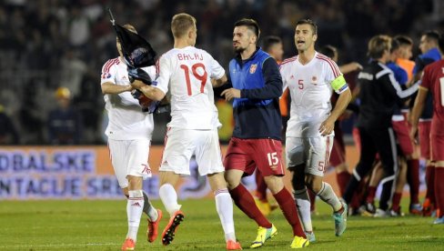REPREZENTATIVAC STIGAO NA BRDO! Čukarički doveo bivšeg fudbalera Crvene zvezde i Fiorentine REPREZENTATIVAC STIGAO NA BRDO! Čukarički doveo bivšeg fudbalera Crvene zvezde i Fiorentine
