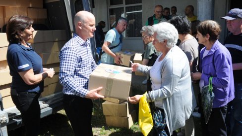 POMOĆ UGROŽENIM MEŠTANIMA: Humanitarna akcija Crvenog krsta i neimara „Moravskog koridora“