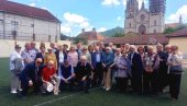 ЈУБИЛЕЈ ПОСВЕЋЕН ЋОЛЕТУ: На несвакидашњи начин најуспешнија генерација вршачке гимназије  обележила 60 година матуре
