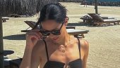 ANA IVANOVIĆ U NAJPROVOKATIVNIJEM KUPAĆEM IKADA: E ovako se slavi sloboda! (FOTO) ANA IVANOVIĆ U NAJPROVOKATIVNIJEM KUPAĆEM IKADA: E ovako se slavi sloboda! (FOTO)