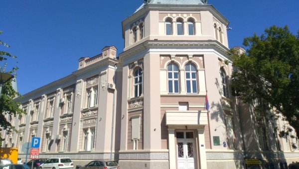 БИРАЈУ НАЈБОЉЕ: Велико Градиште наградиће два студента БИРАЈУ НАЈБОЉЕ: Велико Градиште наградиће два студента