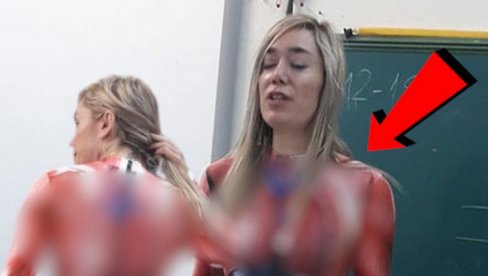 UČENICI BILI ZABEZEKNUTI: Šta je nastavnica obukla - odmah je slikali, fotke su obišle svet UČENICI BILI ZABEZEKNUTI: Šta je nastavnica obukla - odmah je slikali, fotke su obišle svet