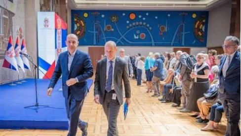 ДИРЕКТОР СВЕТСКЕ БАНКЕ: Србија лидер у здравству и иновацијама на Западном Балкану ДИРЕКТОР СВЕТСКЕ БАНКЕ: Србија лидер у здравству и иновацијама на Западном Балкану