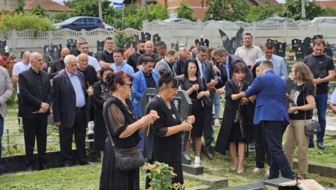 GODIŠNJICA UBISTVA DIMITRIJA POPOVIĆA U GRAČANICI: Prekinut mladi život kao posledica bezumne mržnje