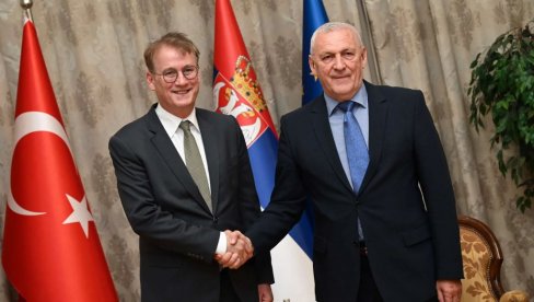 МИНИСТАР НАУКЕ БЕЛА БАЛИНТ РАЗГОВАРАО СА АМБАСАДОРОМ ТУРСКЕ: Сарадња с турским научно-технолошким парковима МИНИСТАР НАУКЕ БЕЛА БАЛИНТ РАЗГОВАРАО СА АМБАСАДОРОМ ТУРСКЕ: Сарадња с турским научно-технолошким парковима