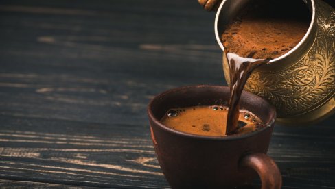 PIJETE KAFU NA PRAZAN ŽELUDAC? Nakon ovoga sigurno više nećete (VIDEO)