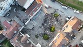РАСПАД ЗАВРШНЕ БЛОКАДЕРСКЕ КОНВЕНЦИЈЕ У КОСЈЕРИЋУ: Једва се окупило 300 људи - народ вас неће! (ФОТО)