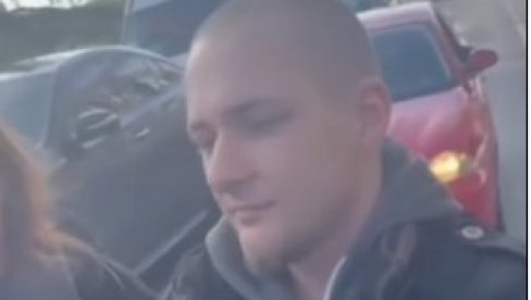 JEDVA ČEKAM DA UMREŠ OD RAKA! BOLI ME K*RAC ŠTO SI SAMOHRANA MAJKA!: Blokader jezivo napao samohranu majku (VIDEO)