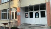 BIVŠI UČENIK ŠKOLE NOŽEM IZBO MATURANTA: Incident ispred Mašinske škole u beogradskom naselju Rakovica