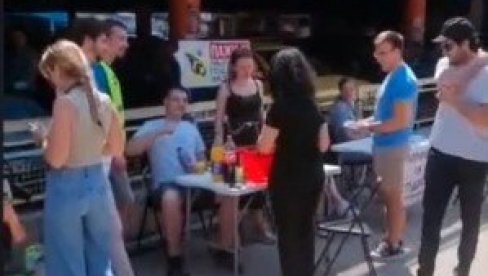 NARODNA MILICIJO GLEDAJ ŠTA RADE! Banda blokadera krši zakon u Zaječaru (VIDEO)