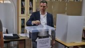 ŽARKO ĐOKIĆ GLASAO NA IZBORIMA U KOSJERIĆU: Kandidat sa liste  Ne damo Srbiju - Aleksandar Vučić obavio građansku dužnost