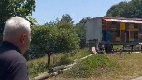 ŠOLAKOVI MEDIJI OPET LAŽU: Suluda priča o napadu pčelama na lokalnim izborima