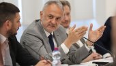 МИНИСТАР ГАЈИЋ ПРУЖИО ПОДРШКУ: У Привредној комори Србије основана Секција фитнес индустрије