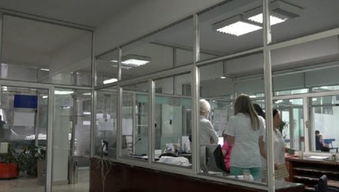 ЗА ЛЕТО СПРЕМНЕ ТРИ ТУРИСТИЧКЕ АМБУЛАНТЕ: Херцег Новом недостаје медицинских радника ЗА ЛЕТО СПРЕМНЕ ТРИ ТУРИСТИЧКЕ АМБУЛАНТЕ: Херцег Новом недостаје медицинских радника