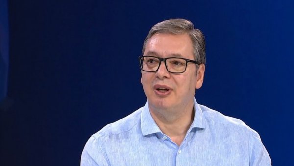 ВУЧИЋ НА РТС: Председник Србије гост Јутарњег дневника (ФОТО) ВУЧИЋ НА РТС: Председник Србије гост Јутарњег дневника (ФОТО)