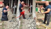 СНИМАК ДА СЕ СМРЗНЕШ: Змијски цар ухватио огромну ЗМИЈУ у породичном дворишту код Лесковца (ВИДЕО)