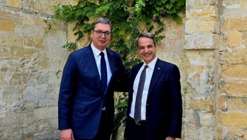 UVEK DOBAR SUSRET SA PRIJATELJEM KIRJAKOSOM MICOTAKISOM Vučić: Zajedničkim projektima ćemo dodatno učvrstiti ekonomsku saradnju