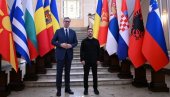 ZNAČAJAN I OTVOREN RAZGOVOR: Predsednik Vučić sastao se u Odesi sa Zelenskim (FOTO)