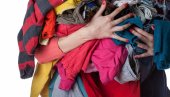 TKANINE KOJE HLADE: Šta obući kad živa skače - stručnjaci otkrivaju zašto se neka odeća lepi po vrućini