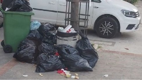 ОТПАД  ДУЖ ШЕТАЛИШТА: Непрописно одлагање отпада нарушава изглед