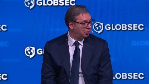 UOZBILJITE SE MALO. UMIJTE SE LEPO HLADNOM VODOM Vučić: Nije svet crno - beli i nisu stvari tako jednostavne