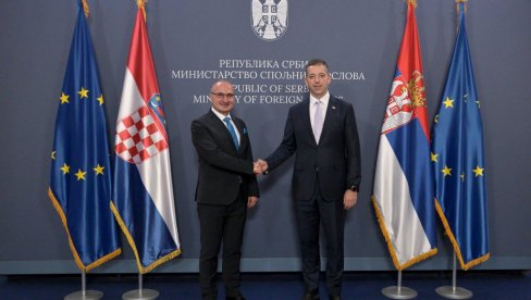 DA SE OBEZBEDI RAVNOPRAVNOST SVA TRI NARODA U BiH Ministar Đurić razgovarao sa šefom hrvatske diplomatije Grlićem Radmanom