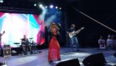 МОЈ ЖИВОТ ЈЕ СВЕ, САМО НИЈЕ ДОСАДАН: Ана Николић о каријери, трајању на сцени, приватном животу, плановима (ФОТО)