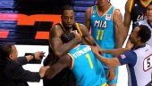 SRAMOTNO! Brutalna tuča bivših NBA asova, niko nije mogao da ih razdvoji SRAMOTNO! Brutalna tuča bivših NBA asova, niko nije mogao da ih razdvoji