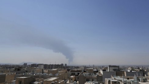 RAT NA BLISKOM ISTOKU: Izraelska vojska: Uništeno 30% iranskih raketnih bacača - Novi napadi na Iran (FOTO/VIDEO)