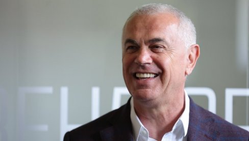 U NAJVEĆOJ TAJNOSTI SMO RADILI! Oglasio se Terzić povodom dolaska Arnautovića u Zvezdu U NAJVEĆOJ TAJNOSTI SMO RADILI! Oglasio se Terzić povodom dolaska Arnautovića u Zvezdu