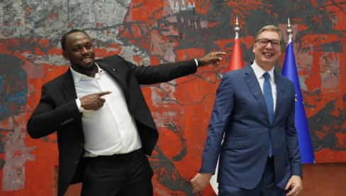 Vučić sa legendarnim Juseinom Boltom (VIDEO) Vučić sa legendarnim Juseinom Boltom (VIDEO)
