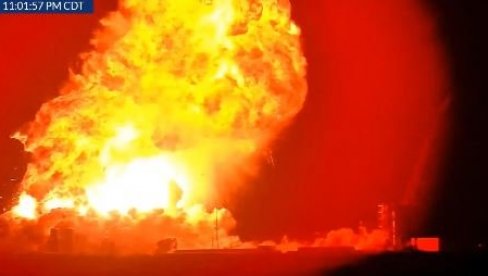 NE PRIBLIŽAVAJTE SE LOKACIJI: Maskova raketa eksplodirala pri lansiranju, izbacila vatrenu loptu u nebo NE PRIBLIŽAVAJTE SE LOKACIJI: Maskova raketa eksplodirala pri lansiranju, izbacila vatrenu loptu u nebo