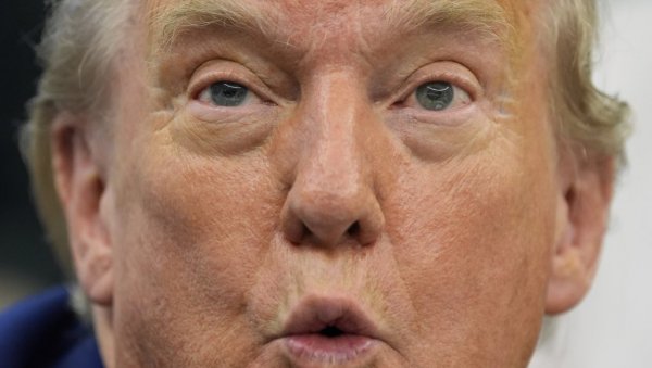 ТРАМП О РУСКОЈ ОФАНЗИВИ: Пажљиво пратим ситуацију у Сумској области ТРАМП О РУСКОЈ ОФАНЗИВИ: Пажљиво пратим ситуацију у Сумској области