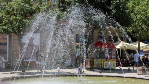 OVOG DATUMA TEMPERATURA PADA ZA 10 STEPENI, ALI PRE TOGA ĆEMO GORETI: Srbija na ivici četrdesetice (MAPE)
