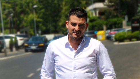 SVI GA ZNAJU PO IMENU BRIDŽIS: Malo ko zna kako on izgleda i na koji način vodi karijere najvećim imenima na domaćoj muzičkoj sceni