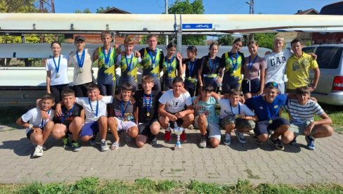 VESLAČI SMEDEREVA NAJBOLJI NA REGATI U ČURUGU: Smederevci osvojili osam medalja