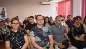 ЗАПОШЉАВАЈУ СЕБЕ И ДРУГЕ: Уз финансијску подршку НСЗ Банаћани започели мали бизнис