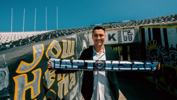 ОДЛАЗИМ ПОМЕШАНИХ ОСЕЋАЊА... Јанис Карабељов о одласку из Партизана