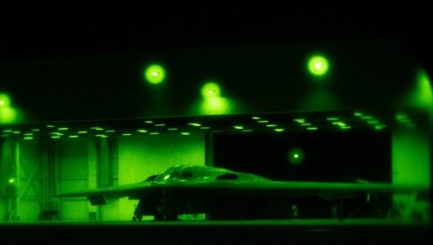 AMERIKA POKAZALA MOĆNO ORUŽJE Objavljen novi snimak bombardera Spirit, sa kojim su SAD napale Iran (FOTO/VIDEO)