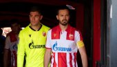 VELIKI JUBILEJ MIRKA IVANIĆA: Fudbaler crveno-belih odigrao 300. utakmicu u dresu Zvezde VELIKI JUBILEJ MIRKA IVANIĆA: Fudbaler crveno-belih odigrao 300. utakmicu u dresu Zvezde