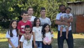 ИСПОВЕСТ ОЦА ОСМОРО ДЕЦЕ ИЗ КОСЈЕРИЋА: Бранио сам бирачку кутију од 200 блокадера, пуцали су, а и данас ме тероришу