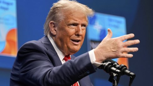 ТРАМП ОДЛУЧАН: Ако Путин дође на преговоре са Зеленским...