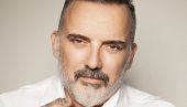 ПОСЕБНА И ИСКРЕНА ЕМОЦИЈА: Тони Цетински опевао посебну љубав из таксија (ФОТО) ПОСЕБНА И ИСКРЕНА ЕМОЦИЈА: Тони Цетински опевао посебну љубав из таксија (ФОТО)